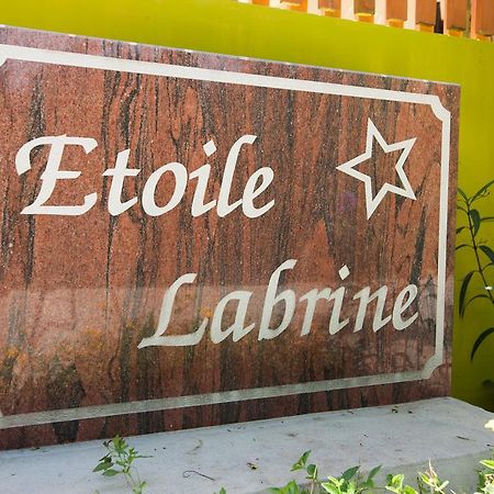 Etoile Labrine Guest House La Digue Exterior foto
