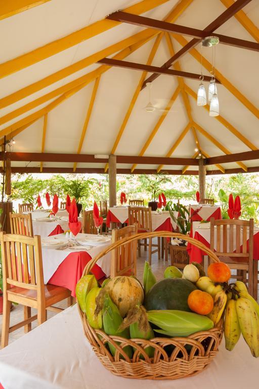 Etoile Labrine Guest House La Digue Exterior foto