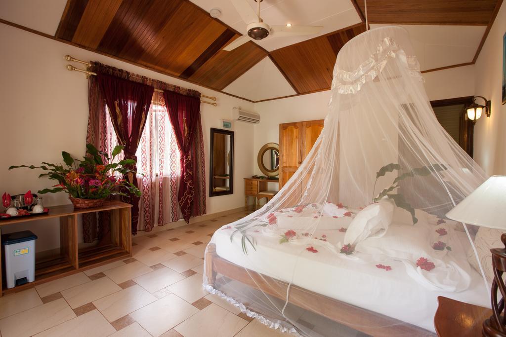 Etoile Labrine Guest House La Digue Exterior foto