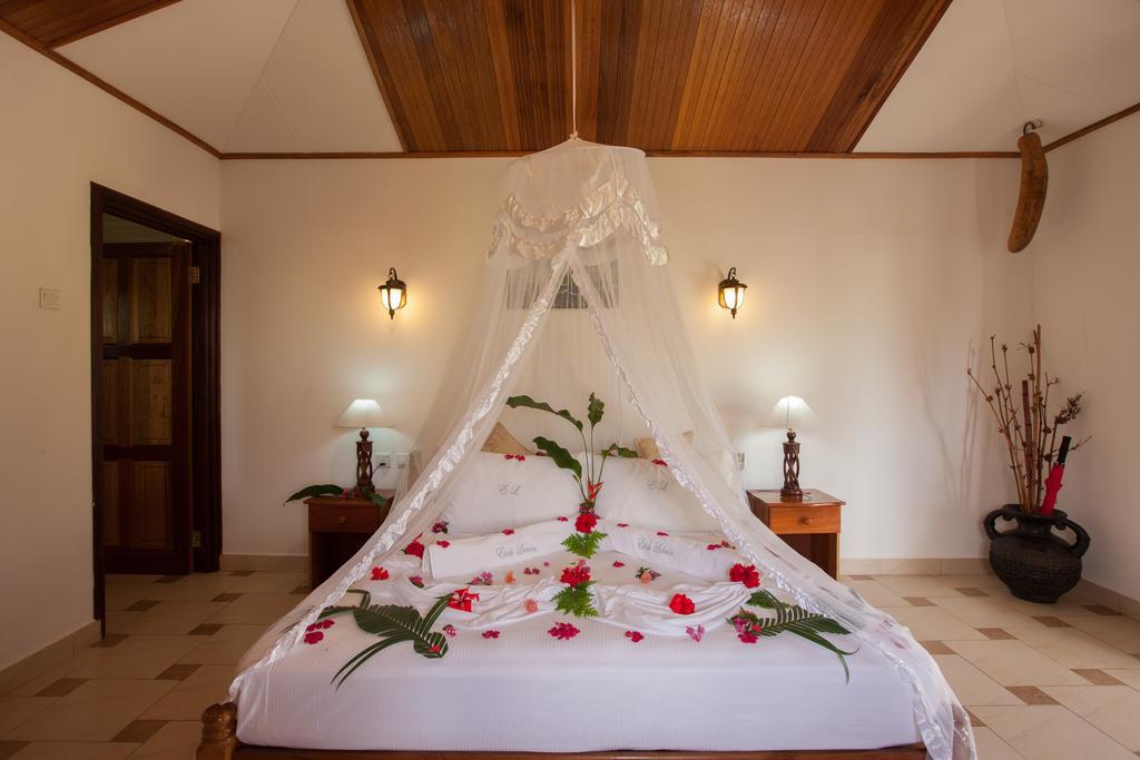 Etoile Labrine Guest House La Digue Habitación foto